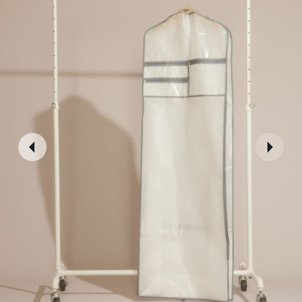 DAVID'S BRIDAL garment bag